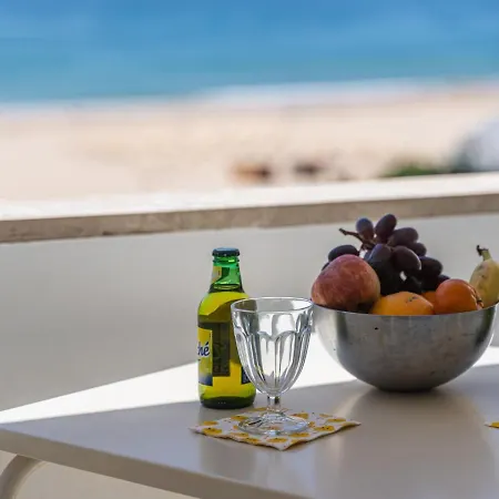 Avo Lucy By Interhome *