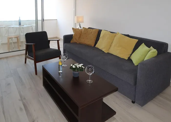 Avo Lucy By Interhome *