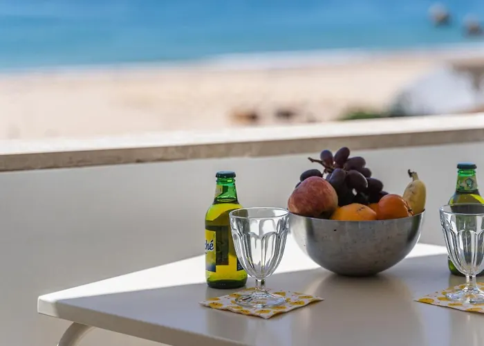 Avo Lucy By Interhome *